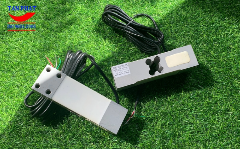 Loadcell Zemic L6E3 - Loại cảm biến lực L6E3 của Zemic sử dụng phương pháp anodized để xử lý bề mặt loadcell, đồng thời phủ keo silicon hàn kín chống an mòn, nhờ đó, hạn chế được sự tác động của môi trường, hơi nước và độ ẩm.